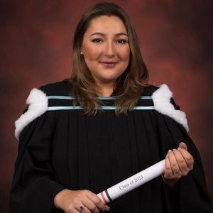 Meet your Posher, Anika